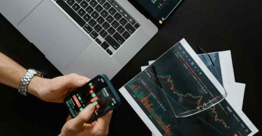 Actions qui vont exploser en 2024 CAC 40 PEA : top actions prometteuses pour 2024