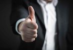 Banque en ligne : comment choisir la bonne offre et éviter les frais cachés ? Business & Finance